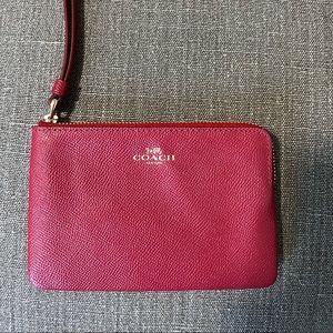 **NWOT** Coach Corner Zip Wristlet